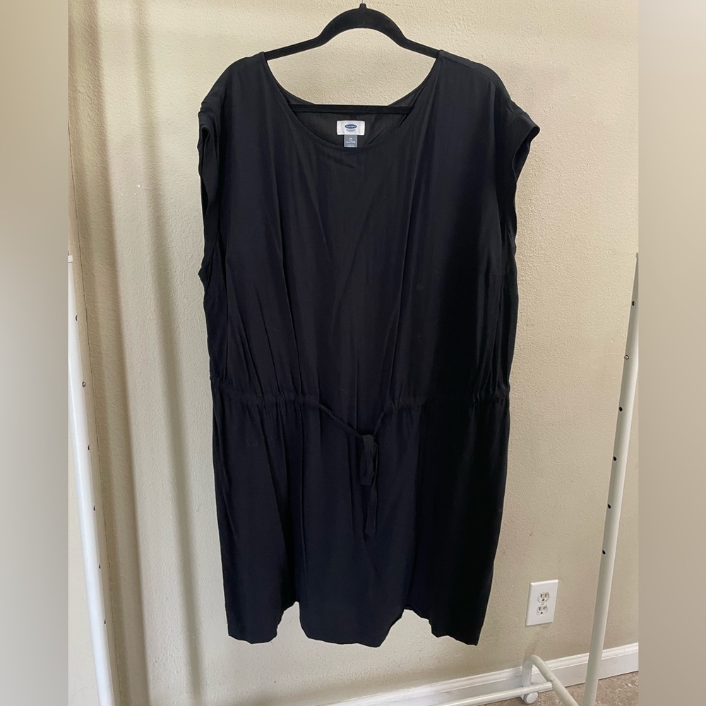 Old Navy Black Tie Front Dress